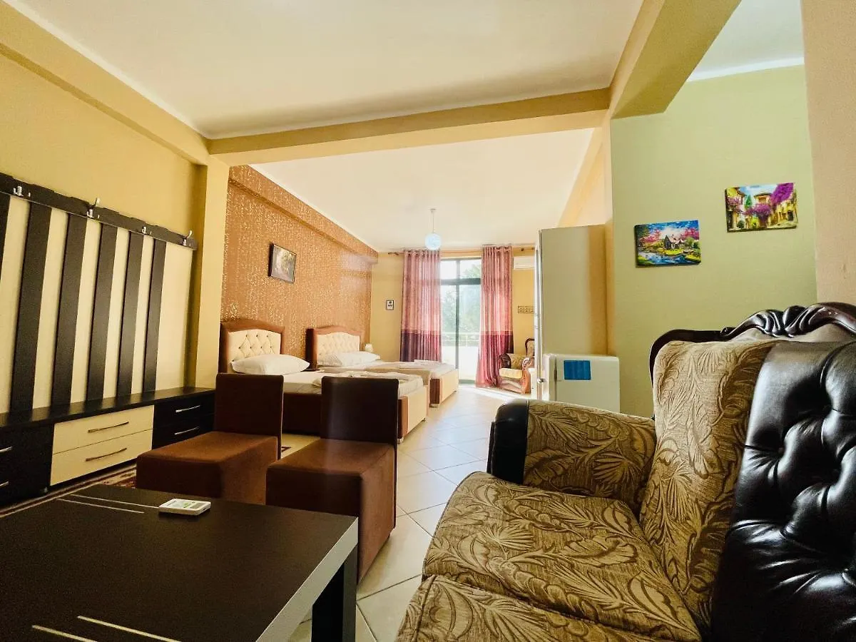 Vila3 Hotel Vlorë