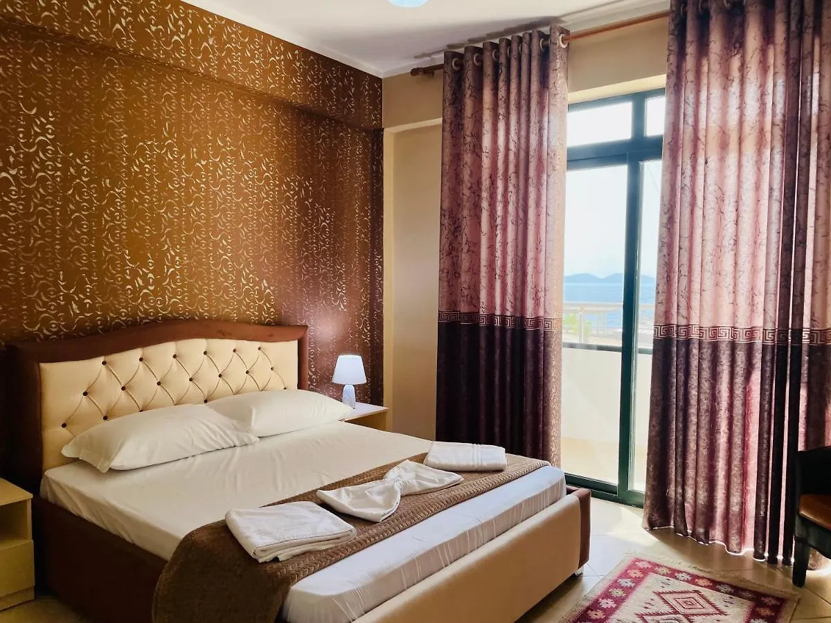 Vila3 Hotel Vlorë