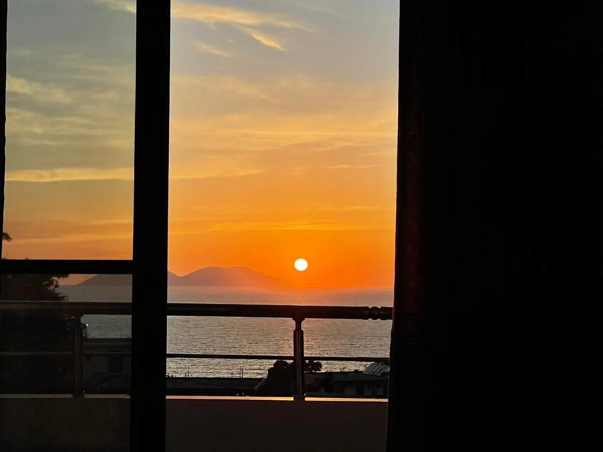 Vila3 Hotel Vlorë