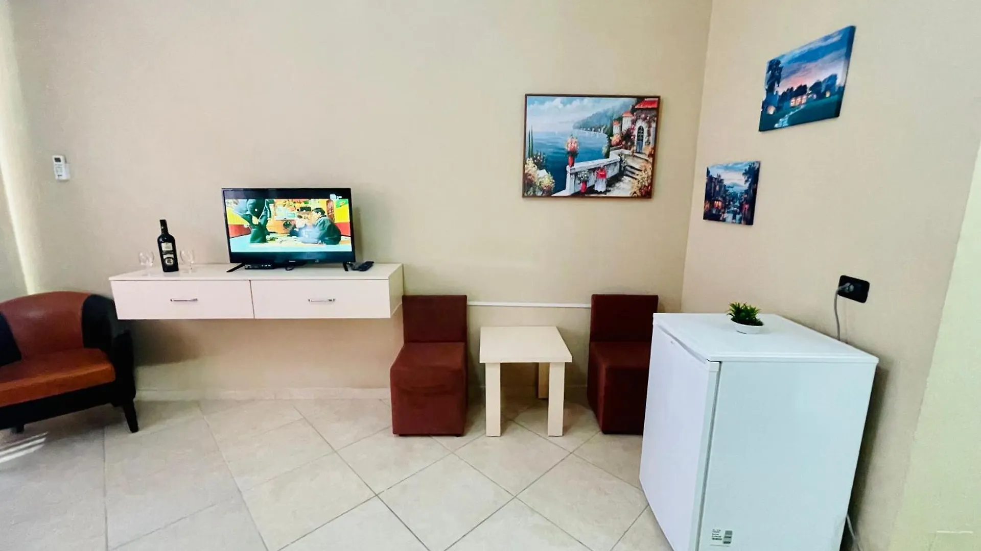 Vila3 Hotel Vlorë