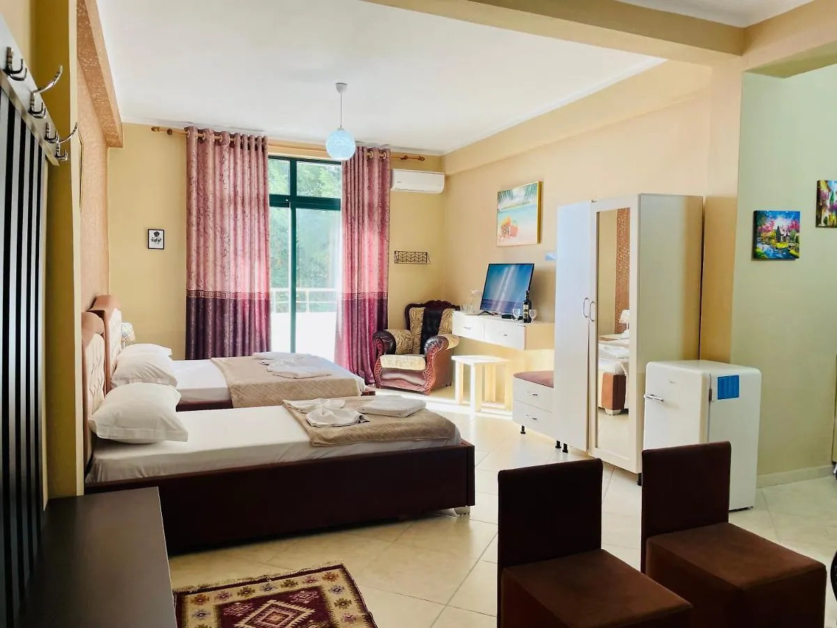 Vila3 Hotel Vlorë
