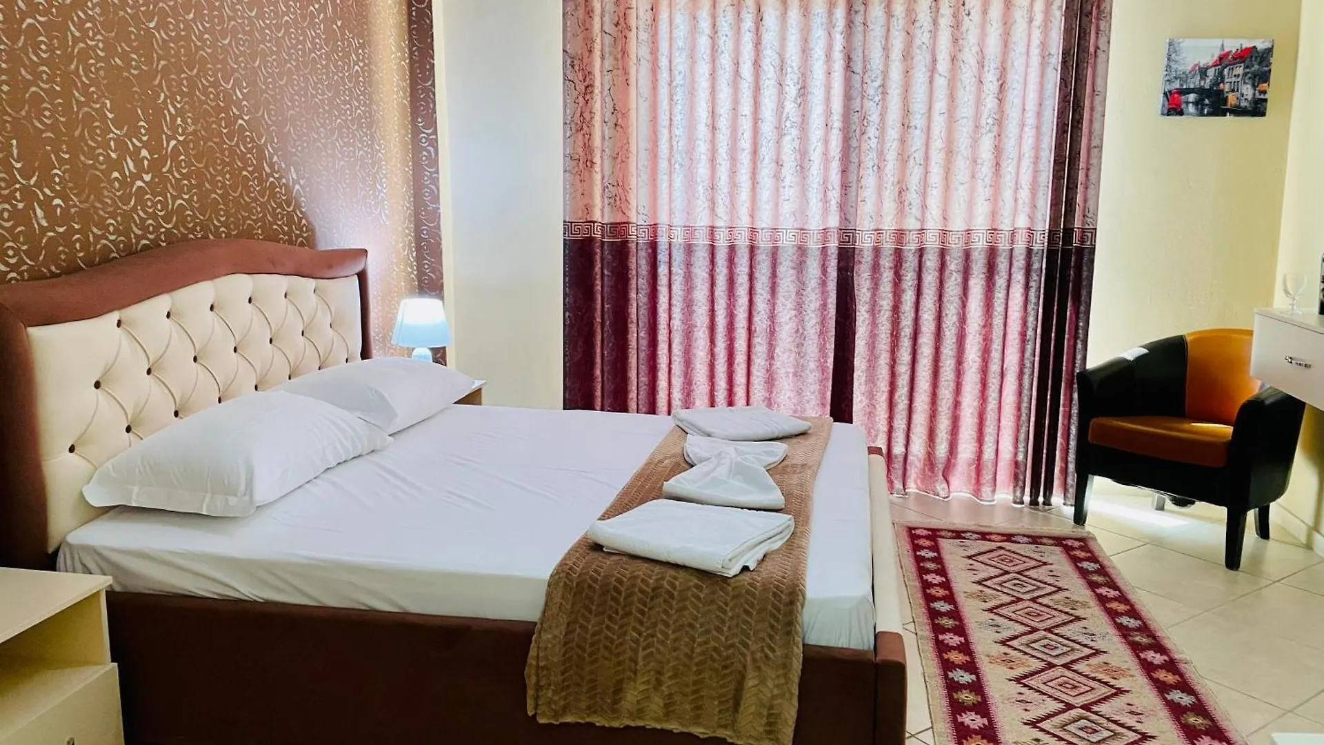 Vila3 Hotel Vlorë